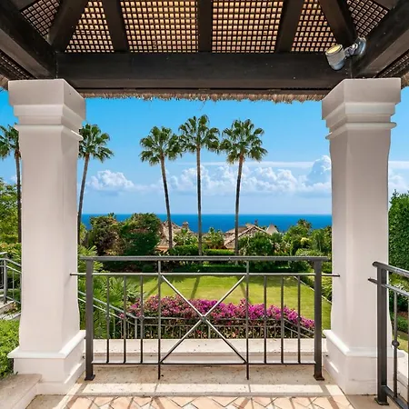 About Granados Villa