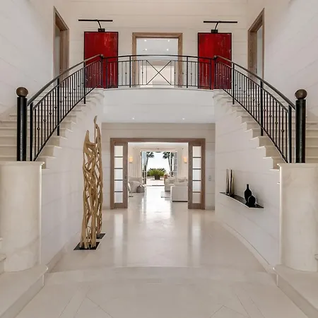 About Granados Villa *