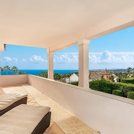 About Granados Villa